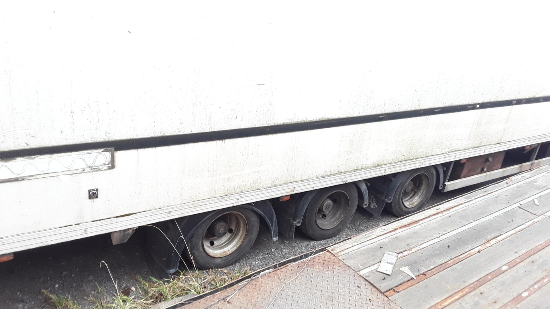 Gray & Adams Fridge trailer