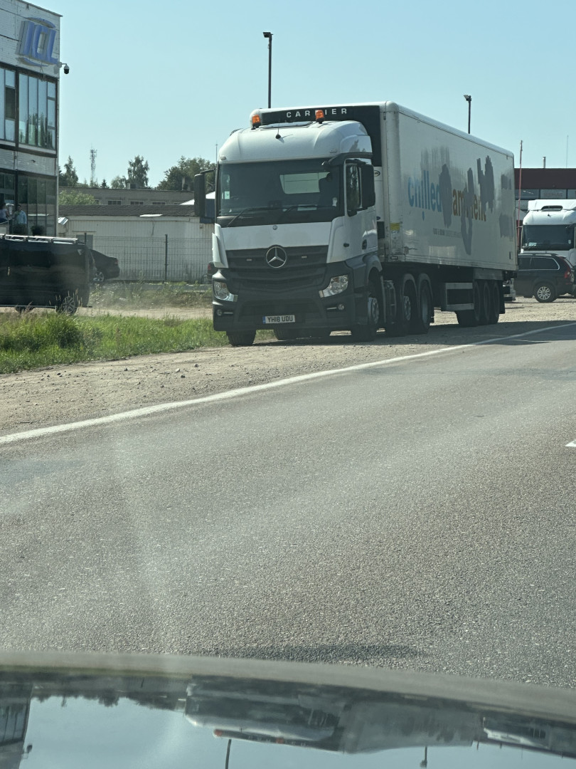 Mercedes Benz 2546