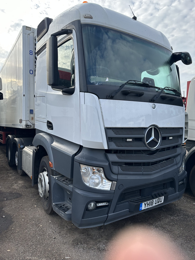 Mercedes Benz 2546