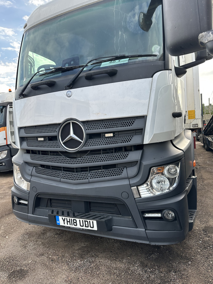 Mercedes Benz 2546