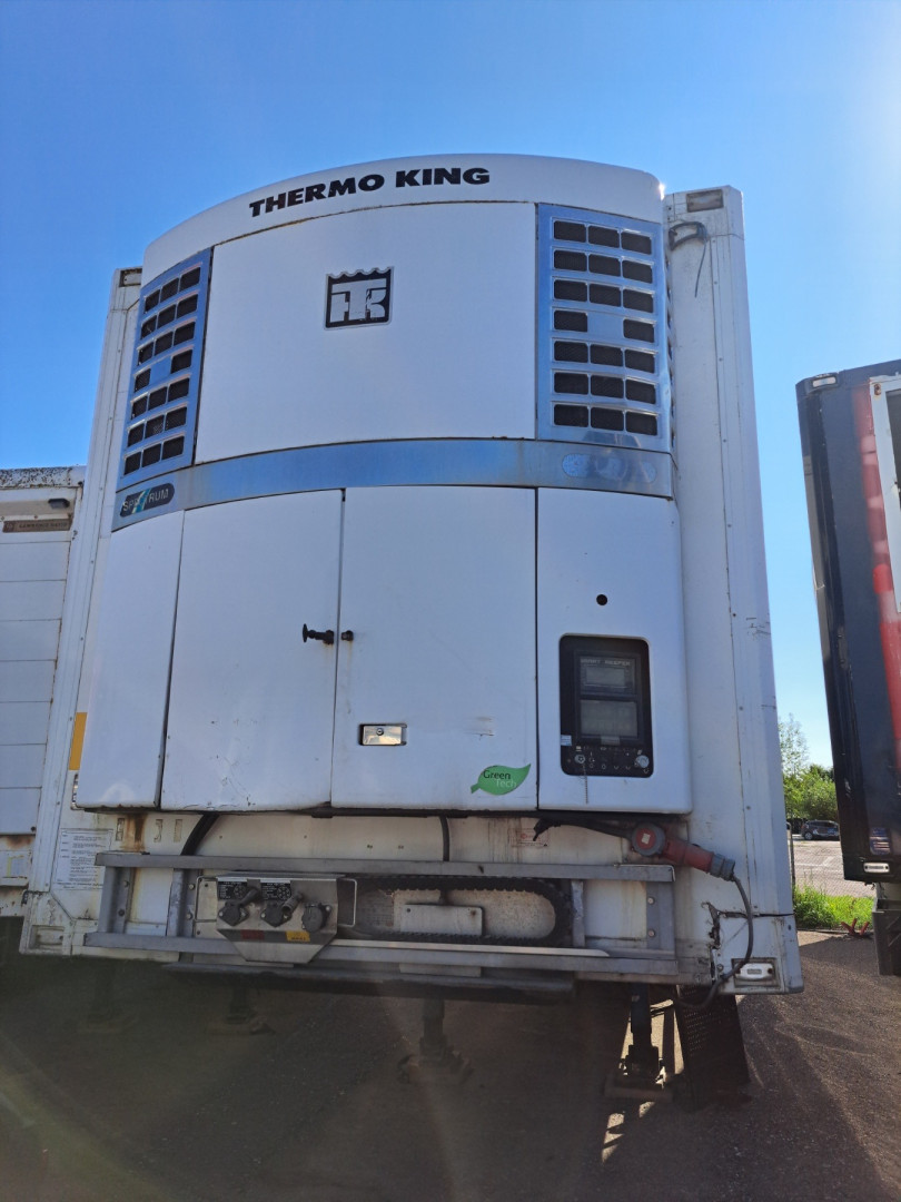 Gray & Adams Fridge trailer