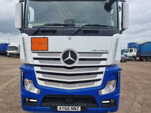Mercedes Benz 2545