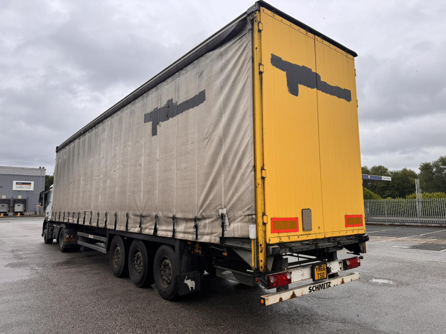 Schmitz CARGOBULL