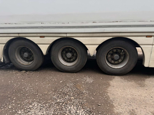 Montracon Tri axle (ROR)