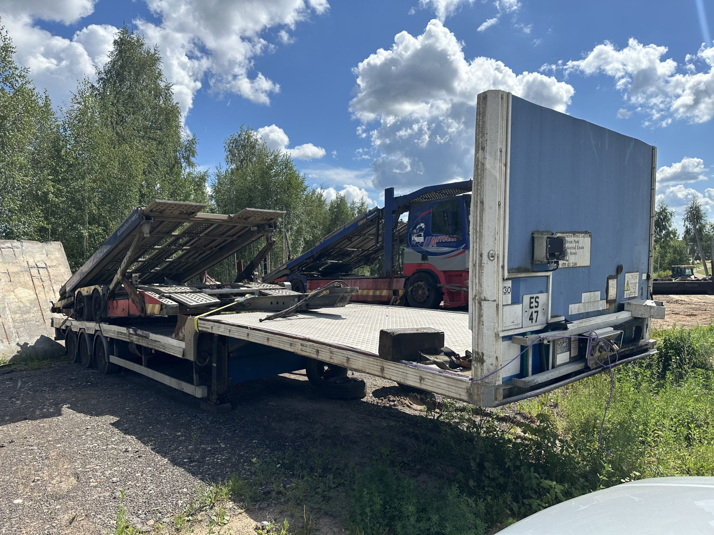 Gray & Adams TRI AXLE (SAF)