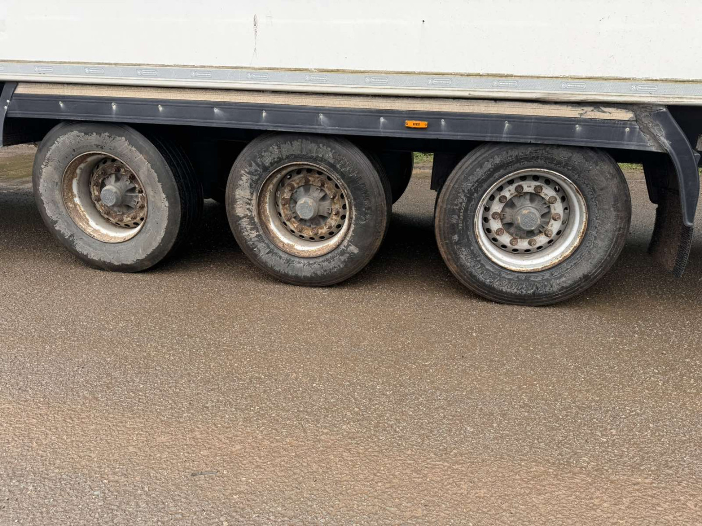 Montracon Tri axle (ROR)