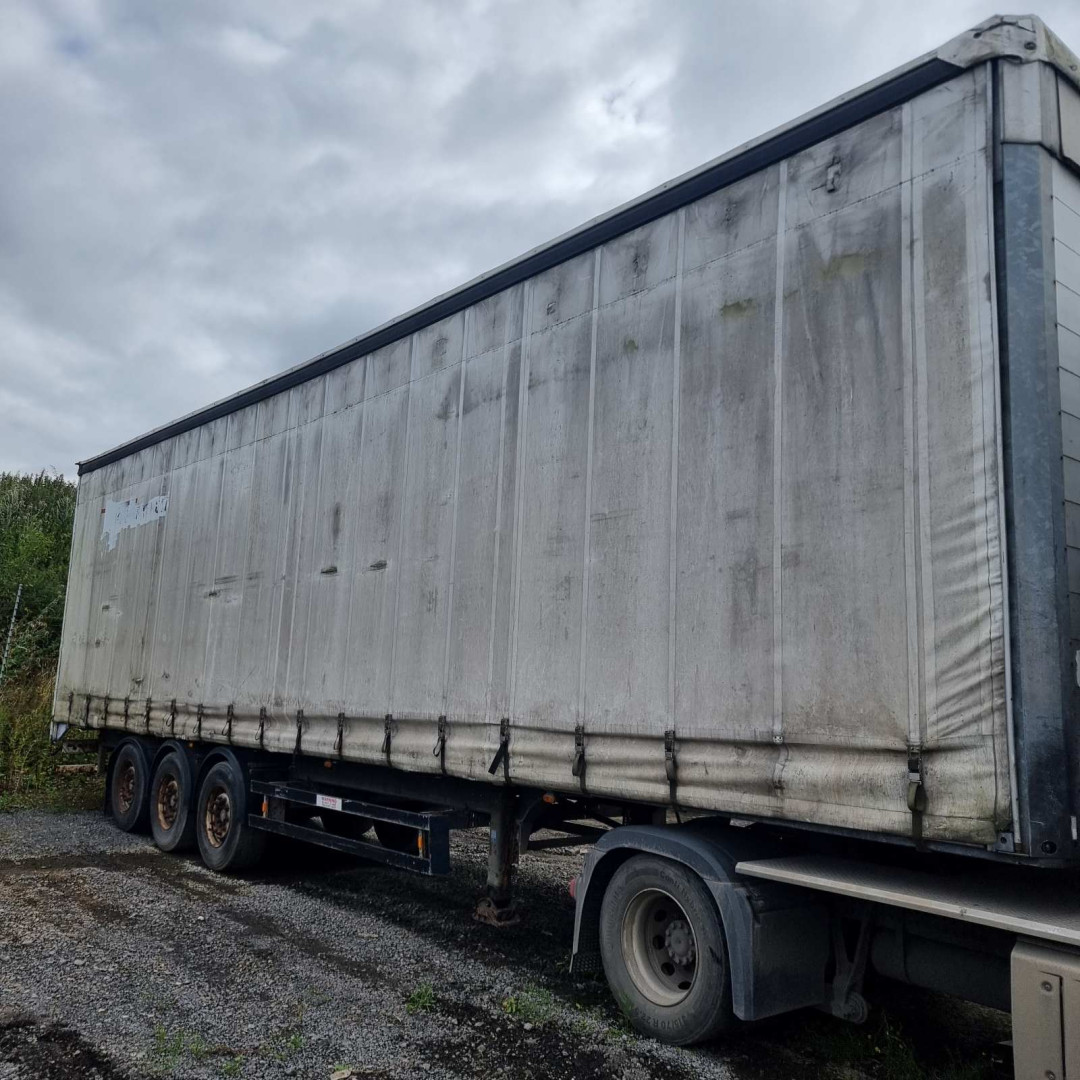 Schmitz Curtainsider