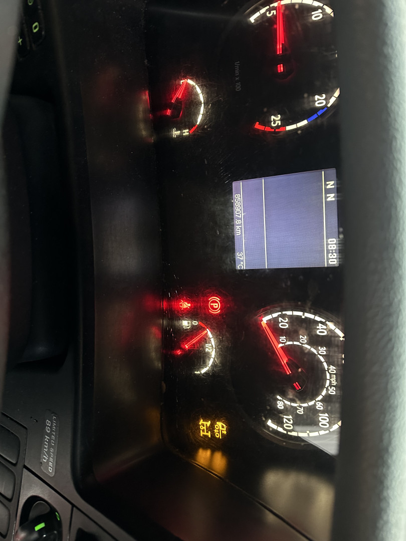 Scania P440