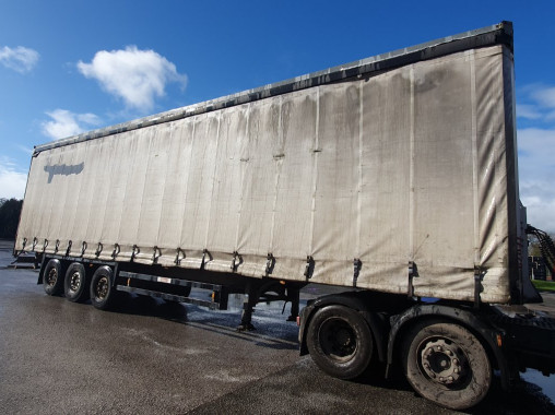 Schmitz Curtain Side