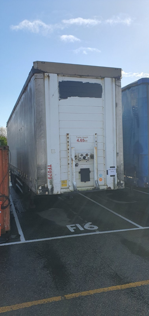Schmitz Curtain Side