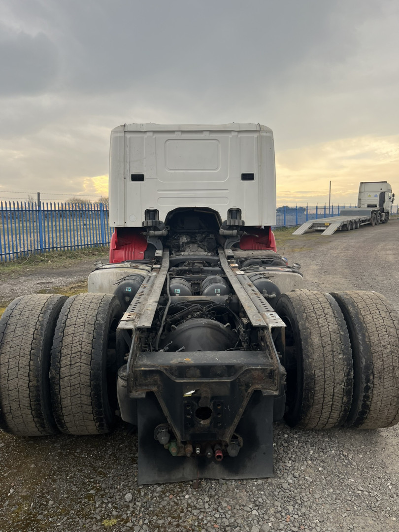 Scania P440