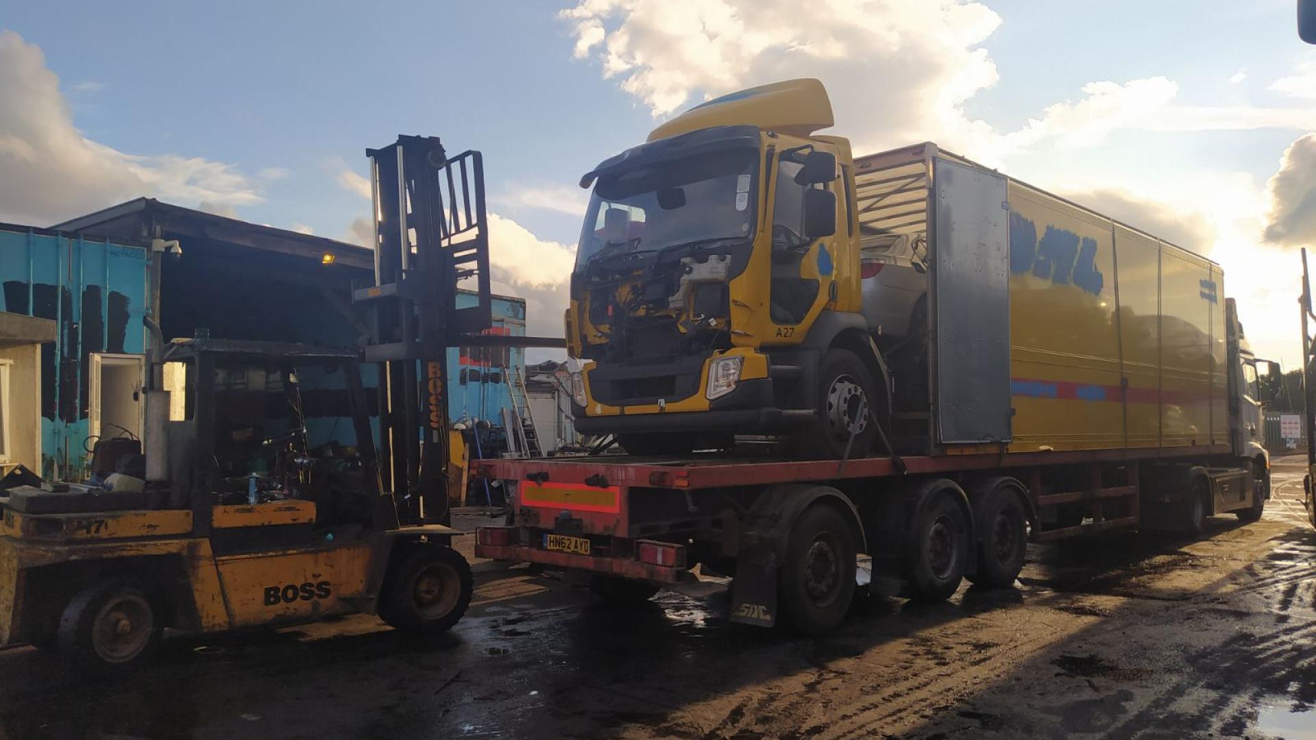 WEIGHTMASTER Tri axle, REAR STEER