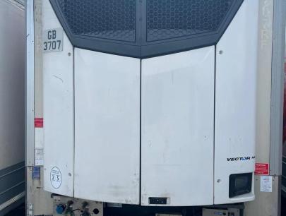 Gray & Adams Tandem Axle (Merc) Fridge