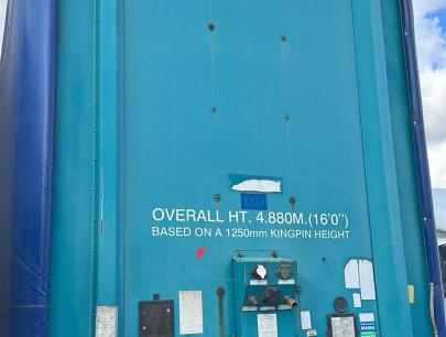 DON BUR Palletmaster Tri axle curtainside
